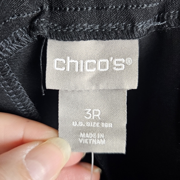 Chico's #570250879 So Slimming Brigitte Slim Ankle Pants in Black NWT - Picture 4 of 11